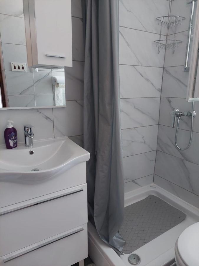 Apartman Martina Razanac Exterior photo